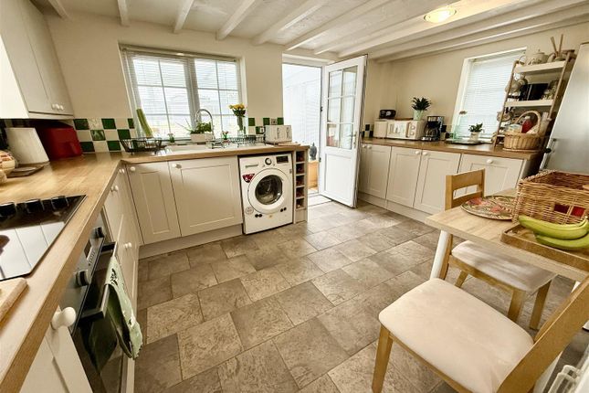6, Barn Lane, Great Yarmouth photo 2