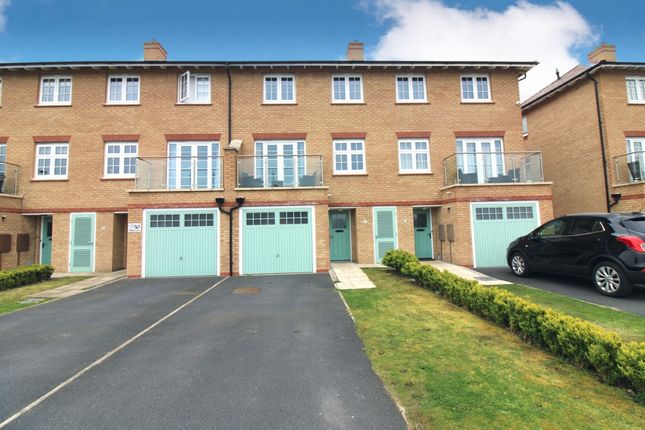 Thumbnail Town house for sale in Bulkhead Drive, Fleetwood