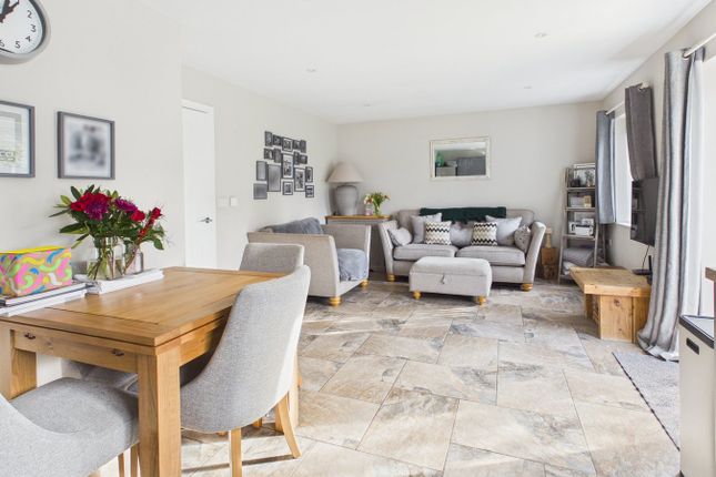 5a, Glebe Close, Thetford photo 3
