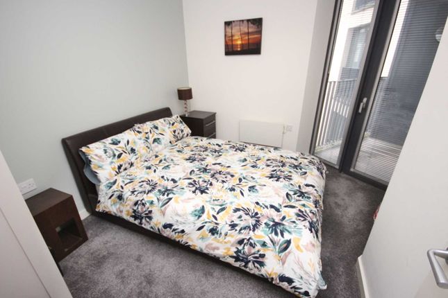 Flat for sale in Piccadilly Place, Manchester