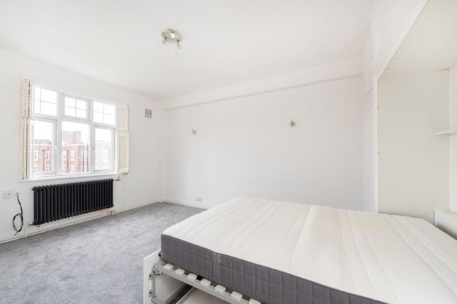 Studio to rent in Gilling Court, Belsize Grove, London