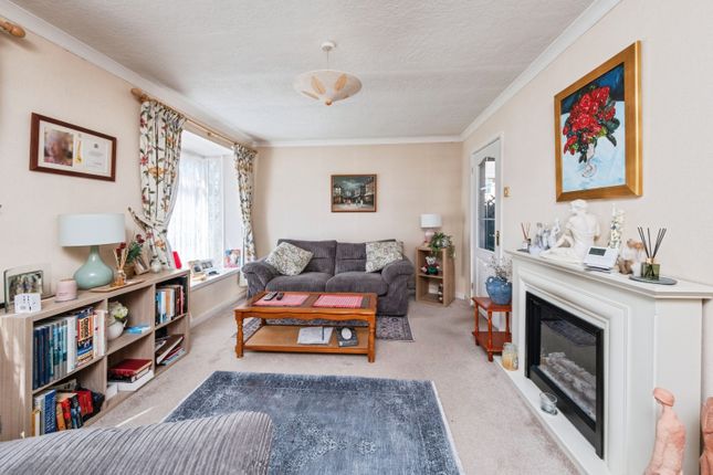 2, Malvern Drive, Milton Keynes photo 4