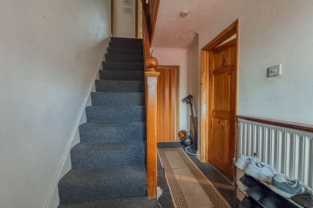 44, Whitelands Road, High Wycombe photo 3