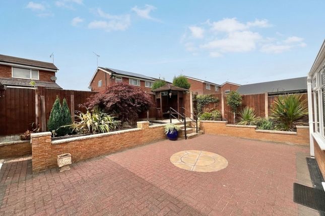 8 Newmarket Way, Stoke-On-Trent photo 4