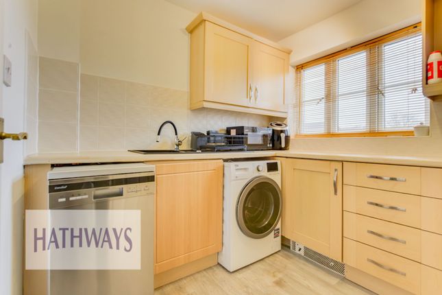 28 Golwg Y Bont, Blackwood photo 5