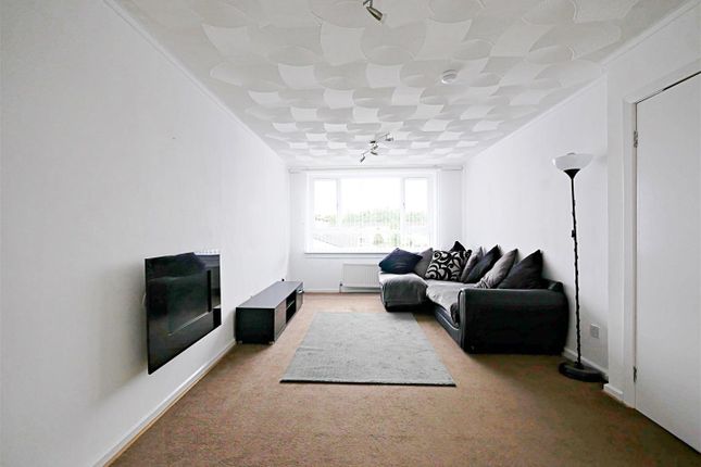 93, Spruce Road, Glasgow photo 2