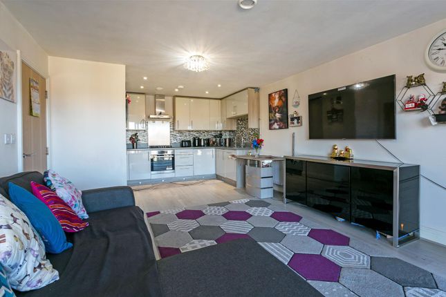 Flat for sale in Windsor Road, Slough