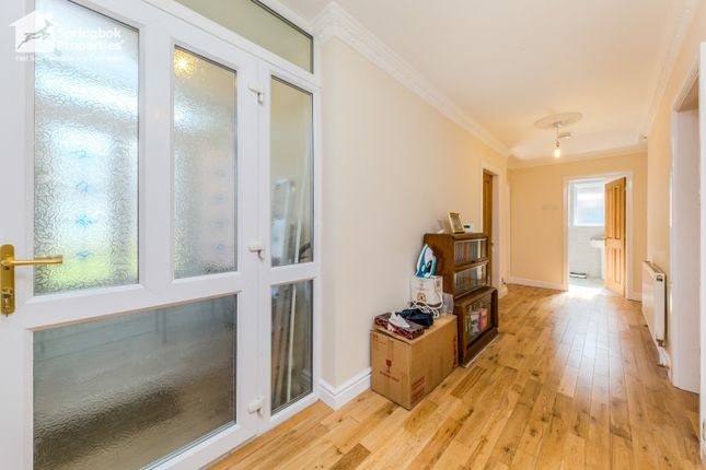 10, Sandringham Drive, Crewe photo 4