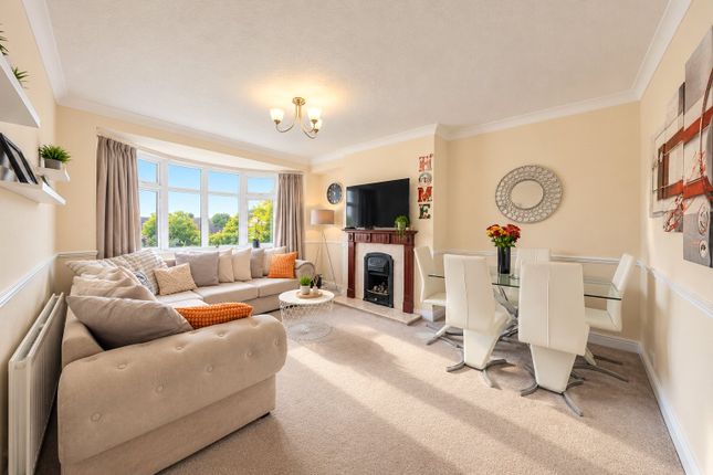 Chelwood Grove, West Yorkshire photo 2