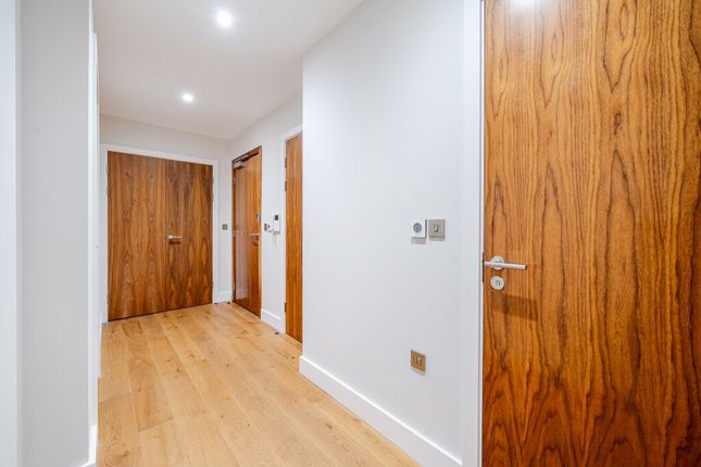 Flat 49, Marsham House,, Station Road, Buckinghamshire photo 3