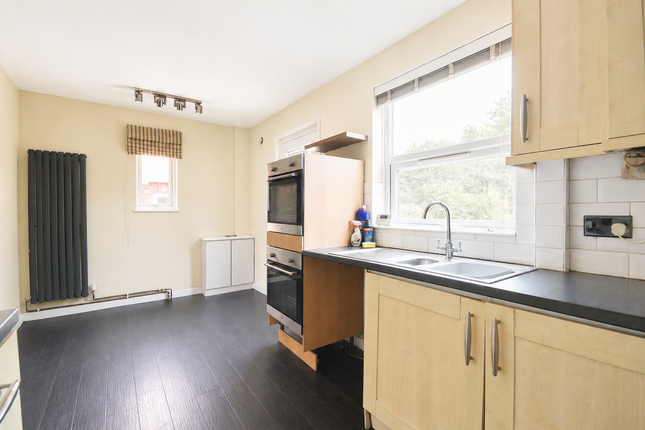 8, Burns Street, Heanor photo 4
