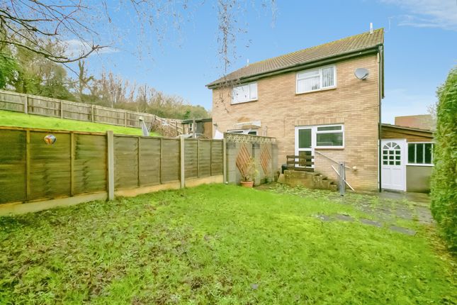 107, Lydstep Road, Barry photo 2