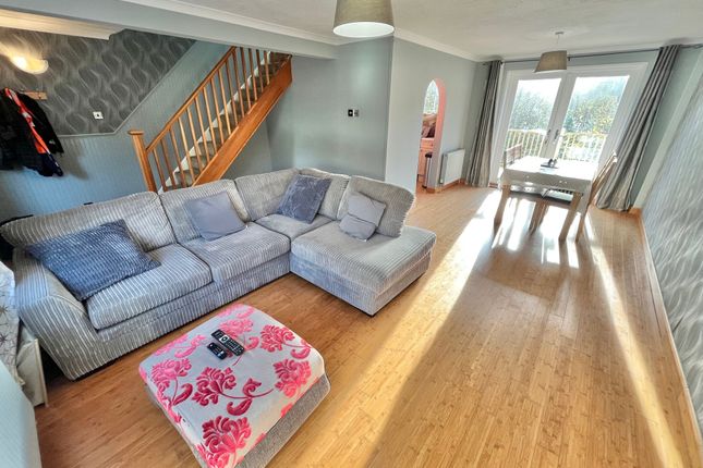 4, Carnoustie Drive, Saltash photo 2
