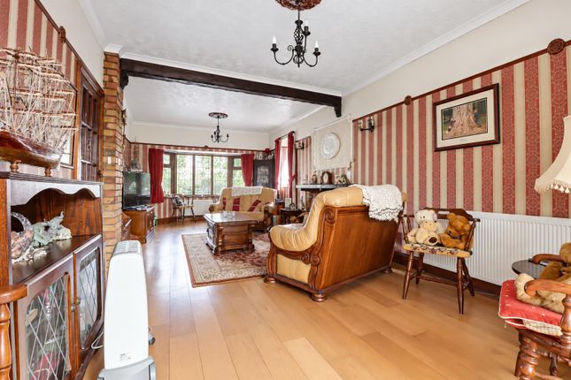 177, Rayleigh Road, Benfleet photo 4