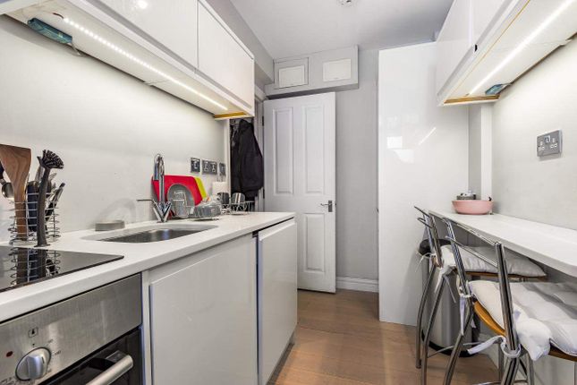 Studio for sale in Hatherley Grove, London