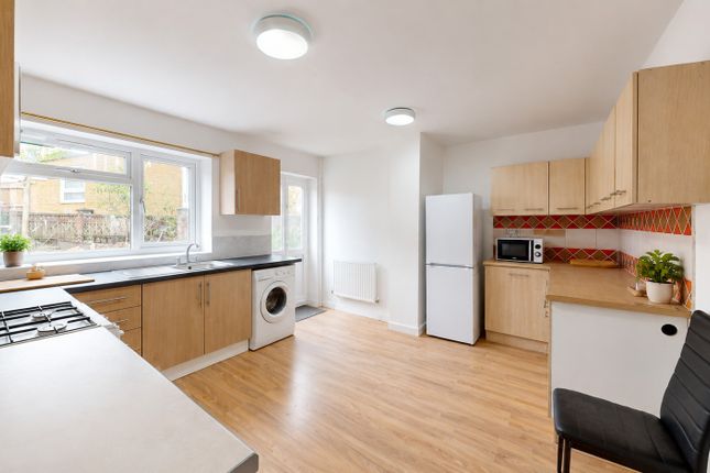 101, Moulsecoomb Way, Brighton photo 2