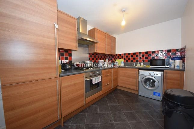 Thumbnail Flat for sale in Medici Close, Ilford