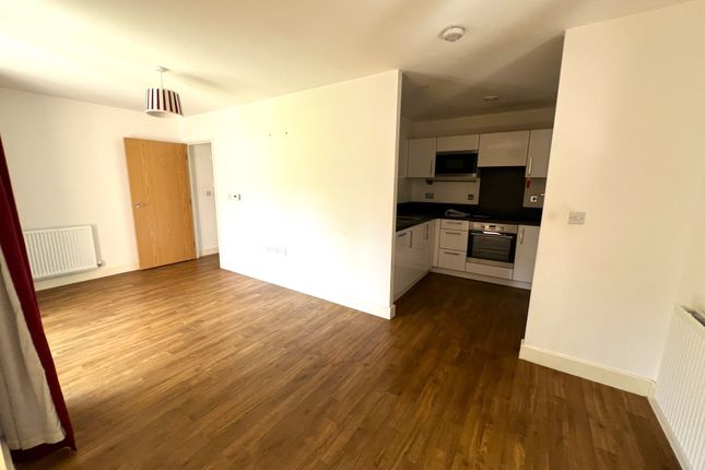 Flat to rent in Booth Road, London