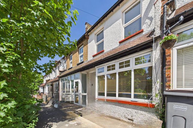 2-bed house on 11, Stoats Nest Road, Coulsdon, £350,000