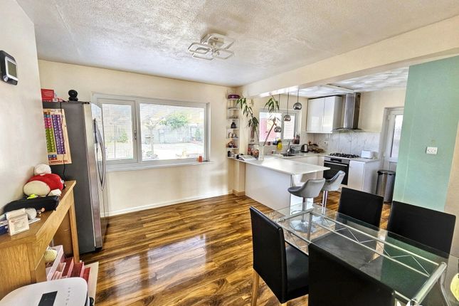 6, Dalton Road, Port Talbot photo 3