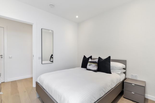 Flat to rent in 2, East Park Walk, London