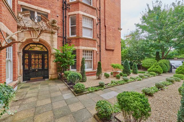 Thumbnail Flat for sale in Elm Bank Mansions, The Terrace, Barnes
