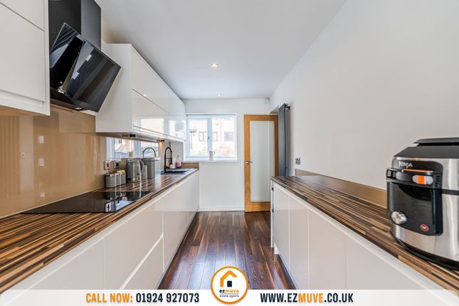 14 Becks Court, Dewsbury photo 2