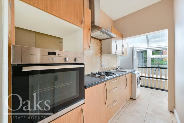 59, Beechwood Avenue, Surrey photo 4