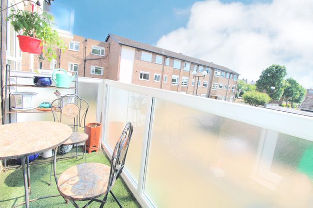 Flat for sale in Victoria Court, Birkdale, Southport