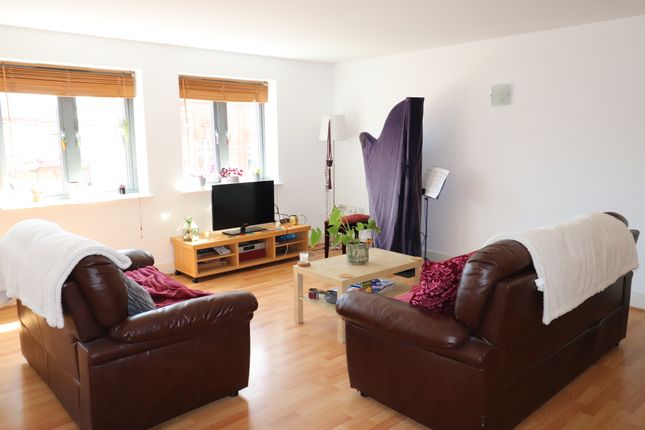 Flat to rent in Northwood Street, Birmingham