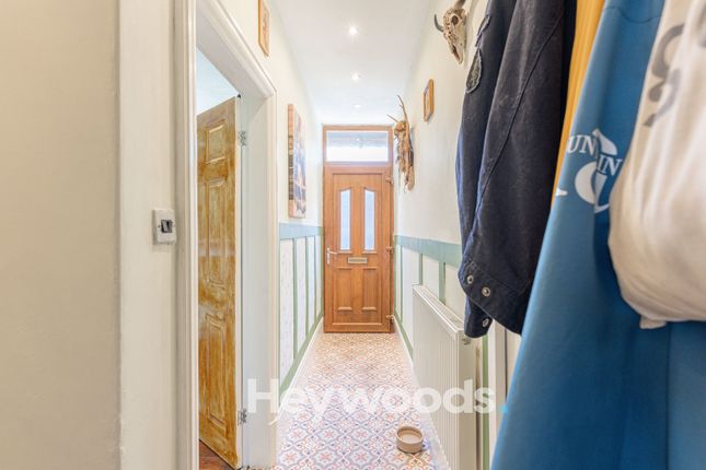 581 London Road, Stoke-On-Trent photo 4