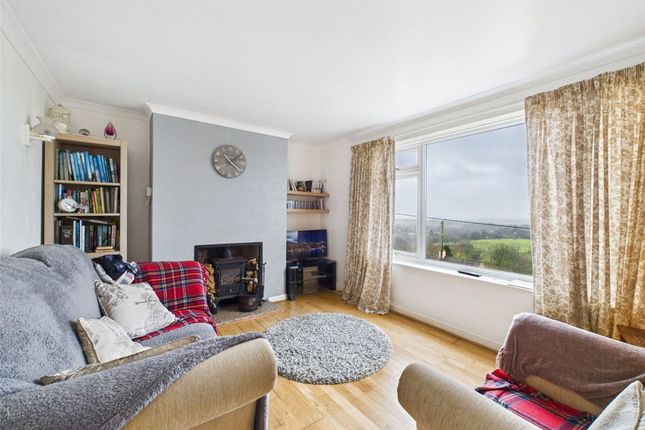 1 Caradon Heights, Liskeard photo 3