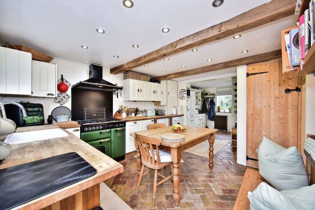 Elliott Cottage, Luddenham, Faversham photo 3