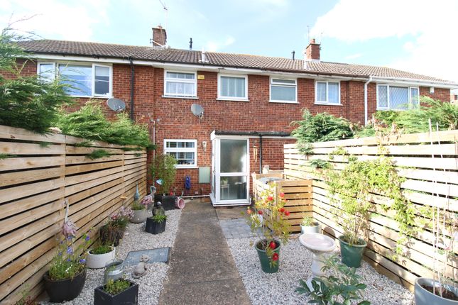 2 bed terraced house for sale in Lisburn Close, Lincoln LN5
