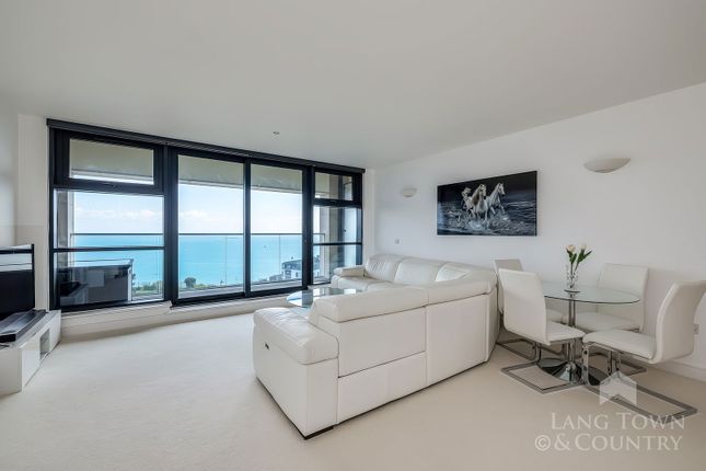 Apartment 22, Azure, The Hoe photo 3