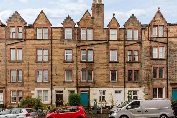 Thumbnail Flat to rent in Temple Park Crescent, Merchiston, Edinburgh