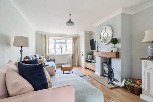 Terraced house for sale in Witney, Oxfordshire
