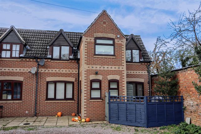 Thumbnail Terraced house for sale in Cold Overton Road, Oakham