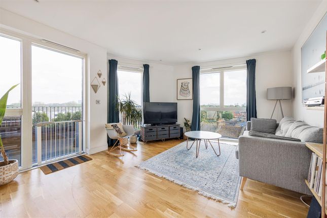 Thumbnail Flat to rent in Martel Place, London