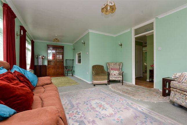 Greenacre Drive Walmer, Deal photo 4