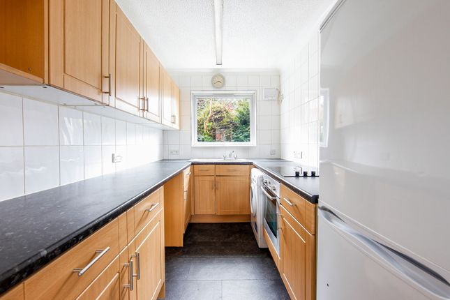 1, Timberling Gardens, Sanderstead photo 4