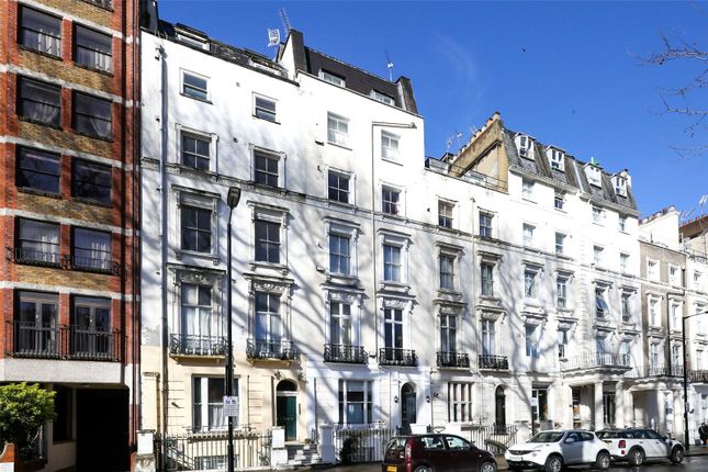 Flat to rent in Queensborough Terrace, Bayswater