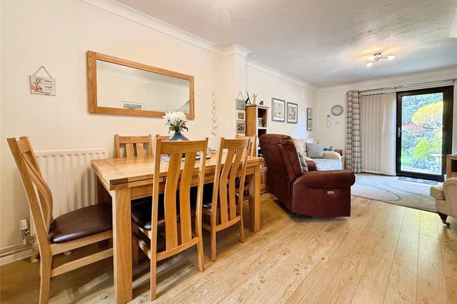 5, Wentworth Close, Berkshire photo 3