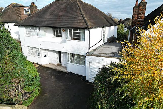 14, Ashbourne Road, Ealing photo 3