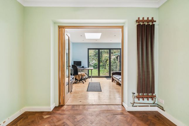 26, Coopers Row, Iver photo 2