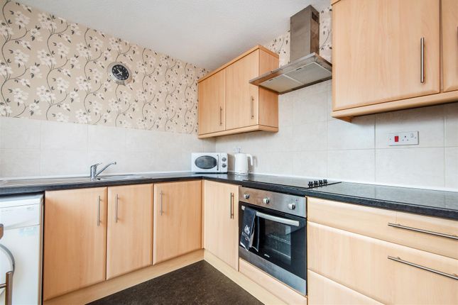 81, Oak Croft, Chorley photo 3