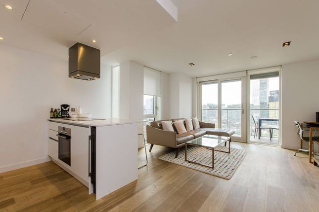 Flat for sale in Avantgarde Place, Shoreditch, London