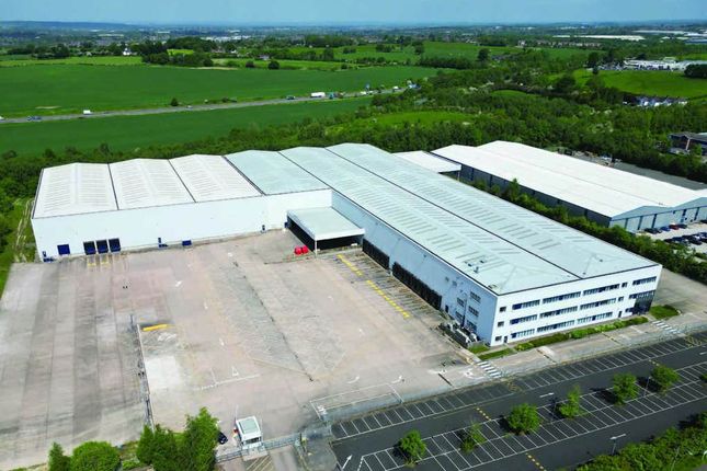 Warehouse to let in Kingsbury Link, Kingsbury Business Park, Tamworth, Staffordshire