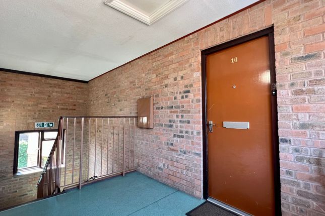 Flat 10, Dovetail Court Park Street, Taunton photo 3