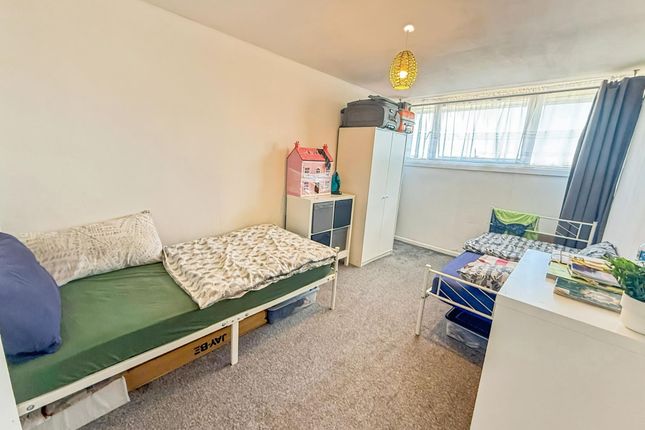88 Parsonage Lane, Enfield photo 4